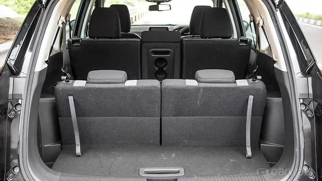 Toyota Land Cruiser — Photo 4 of 9