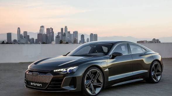 Audi S8 2024