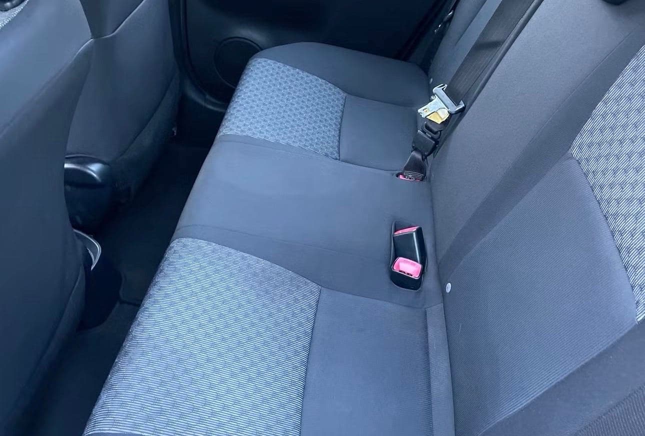 Toyota Yaris — Photo 3 of 6